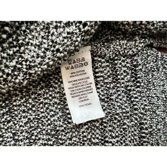 Tahari Cardigan size L - Picture 5 of 7